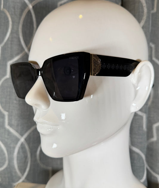 Luxury Sunglasses- Box 6- Ver Black and Gold 2